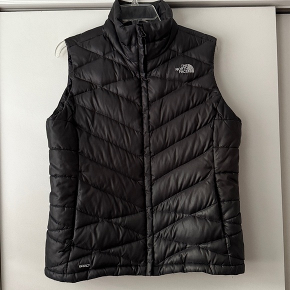 The Northface 550 Vest - Picture 1 of 5